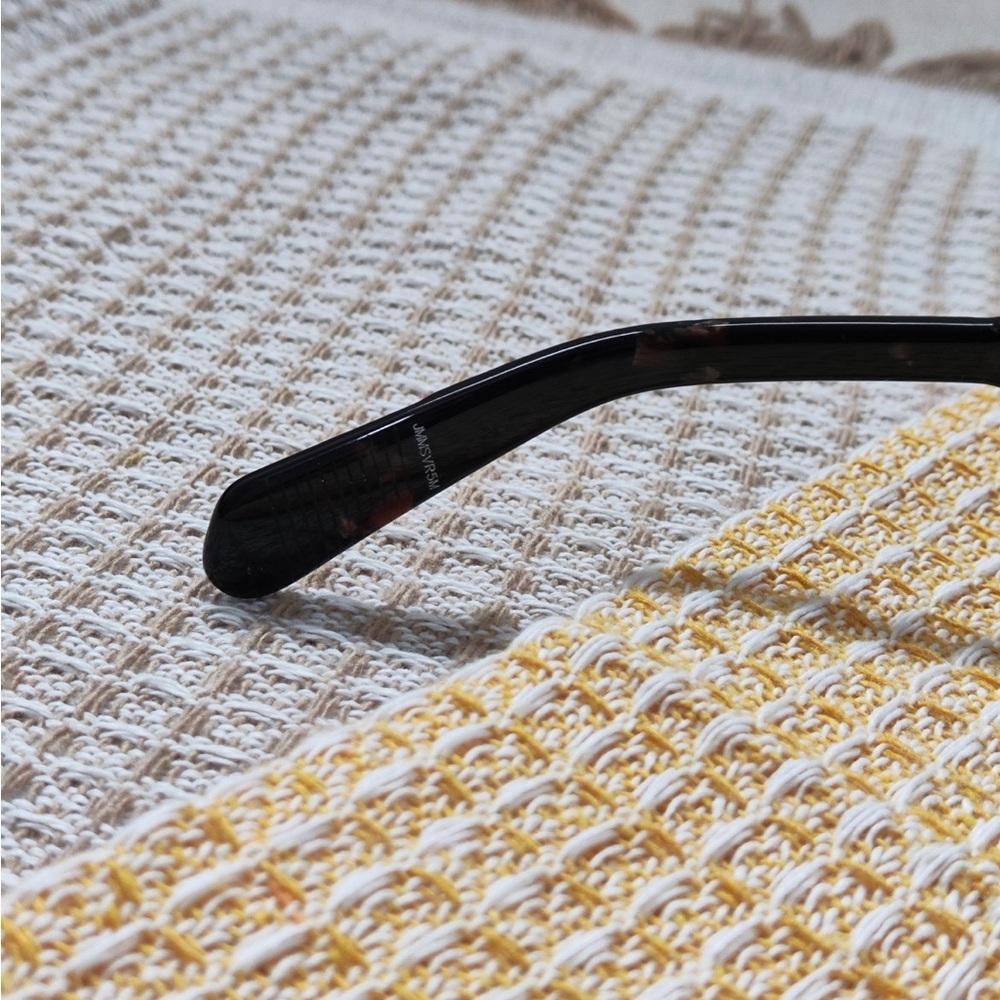 Silver Jeans Tan Sunglasses Case - Picture 5 of 12